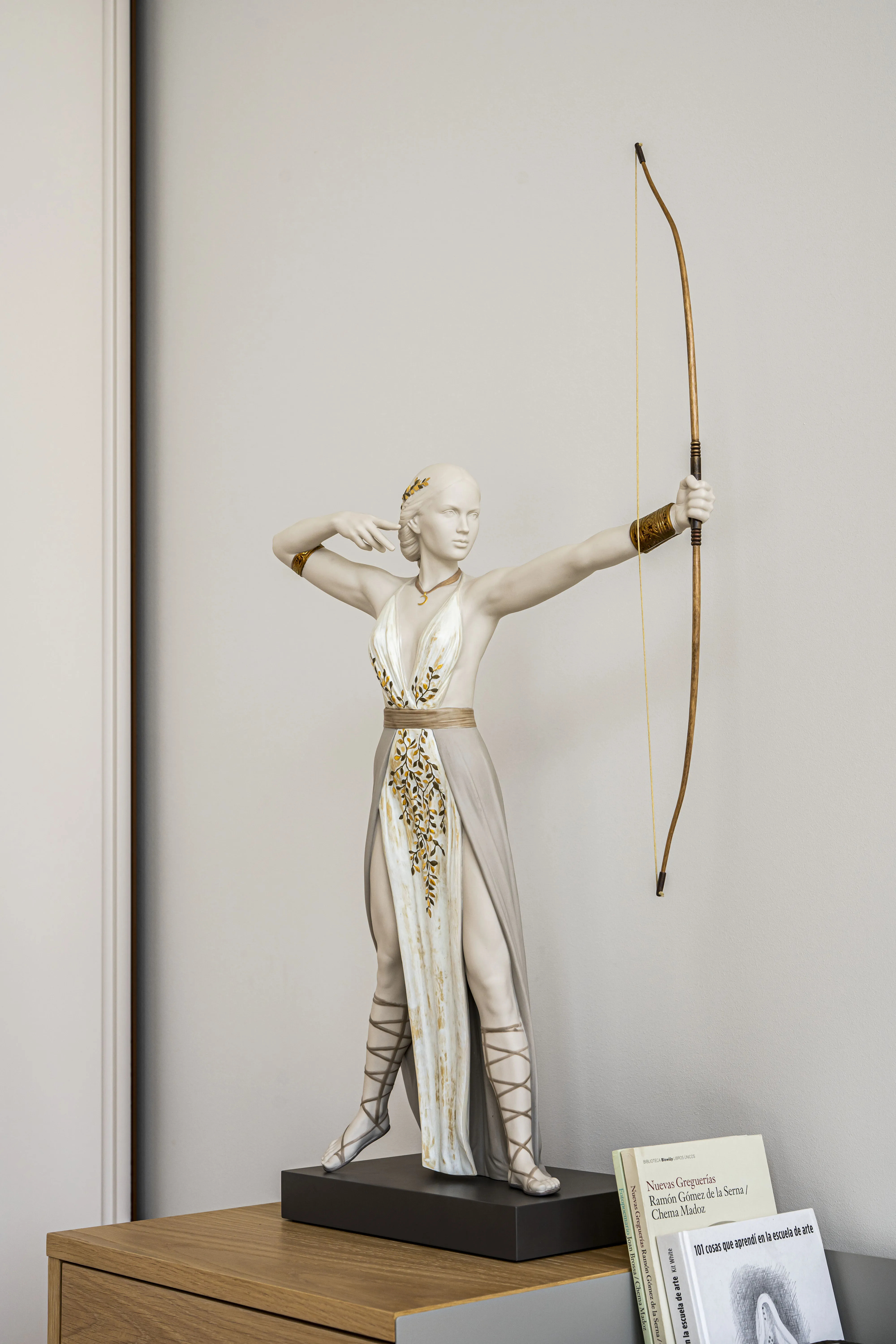 Статуэтка "Богиня Диана" Lladro
