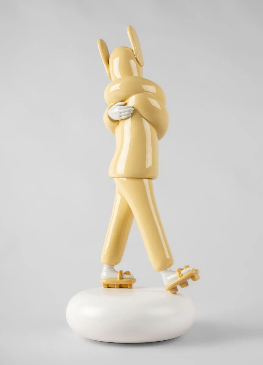 Статуэтка "В объятиях" (жёлтая) Lladro