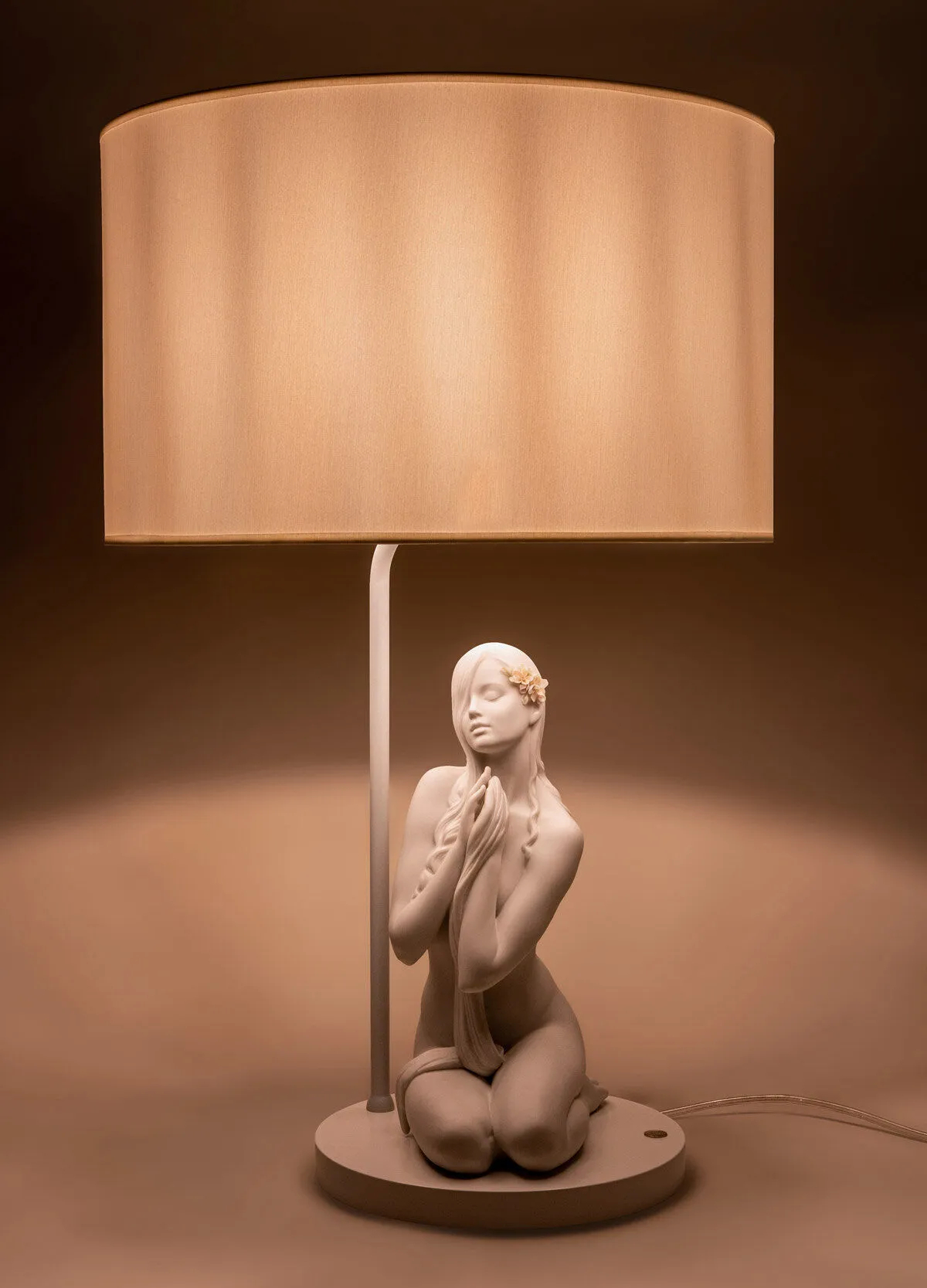 Настольная лампа "Мир" Lladro