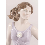 Статуэтка "Танцующая на ветру" Lladro